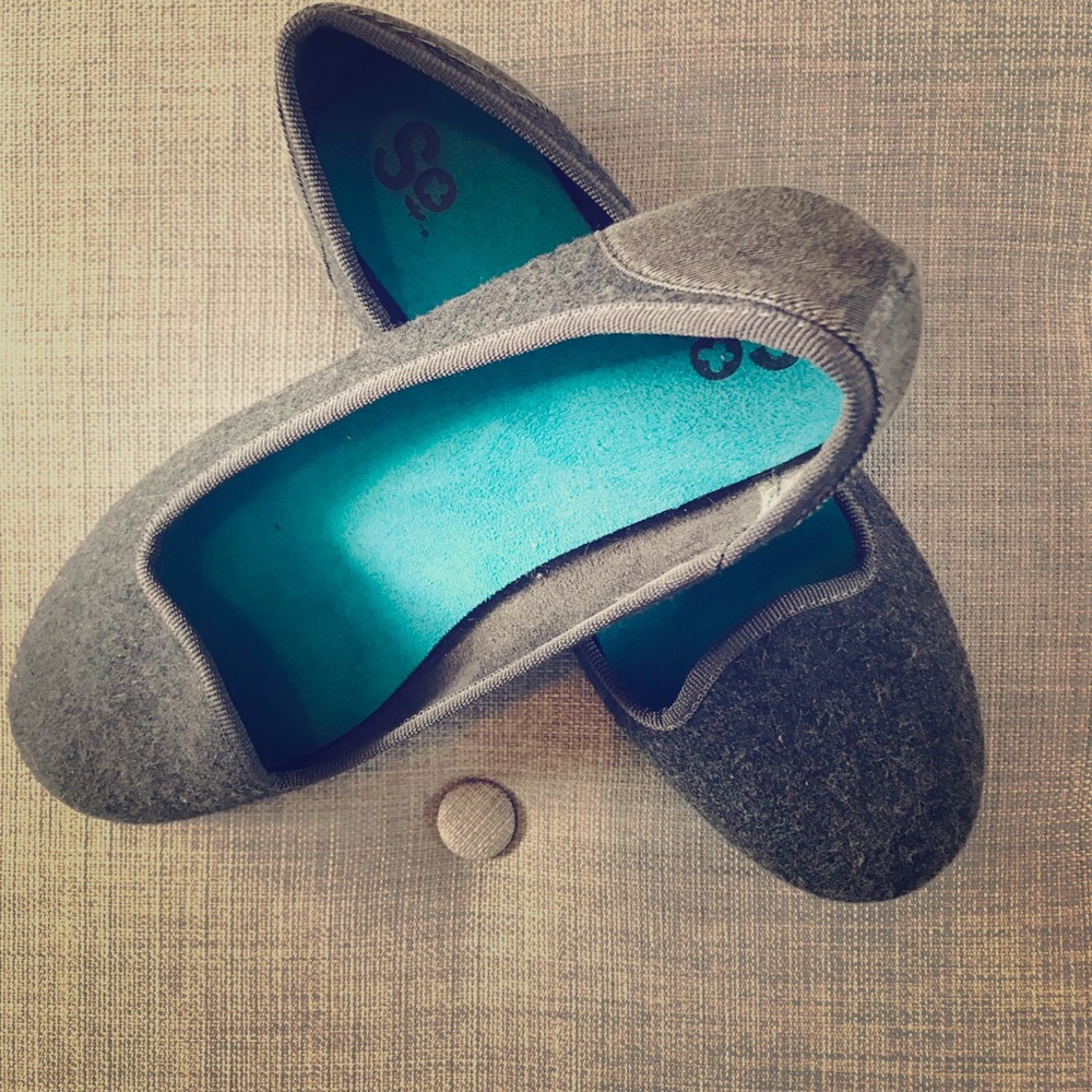 So gray Flats